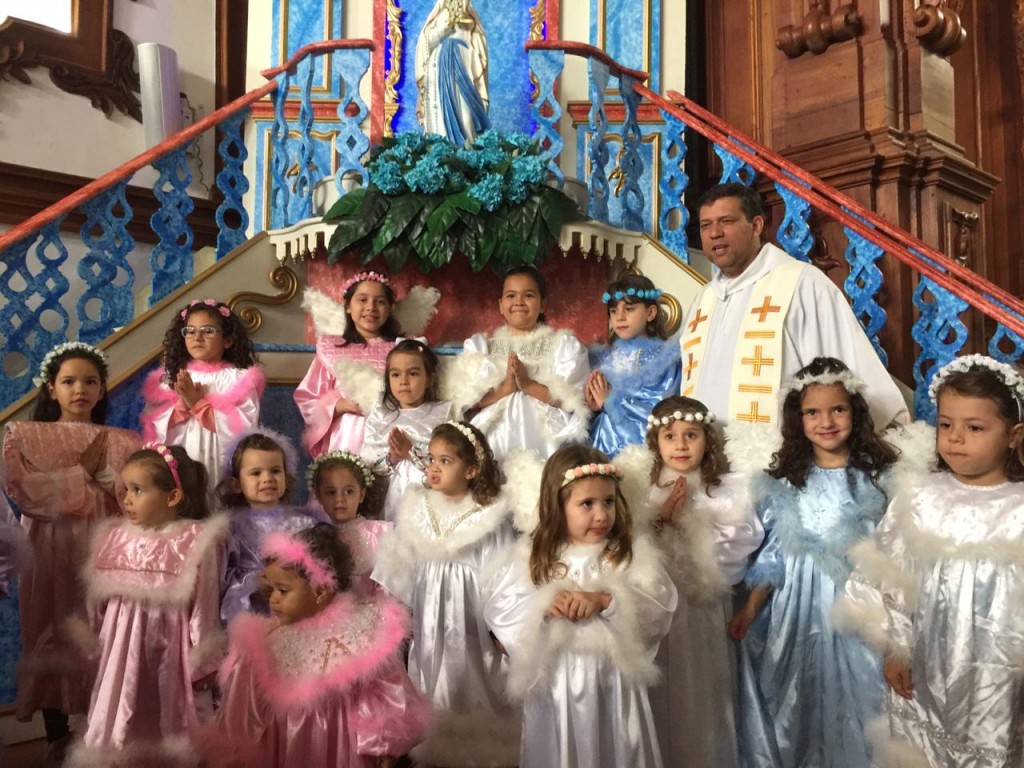 Maio - mês de Maria Maio - mês de Maria